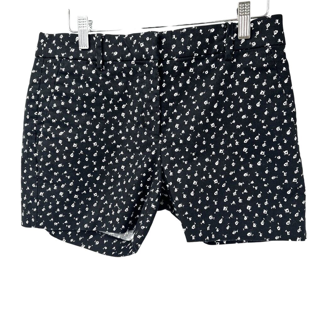 LOFT Shorts Womens 2 (30x4 ACTUAL) The Riviera Black‎ White Floral + Pockets
